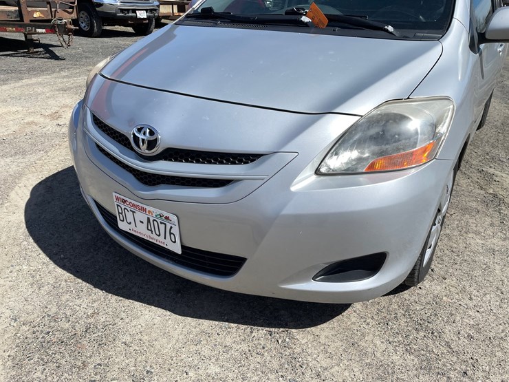 #111-•-2007-toyota-yaris-(has-wi-title)-image-10