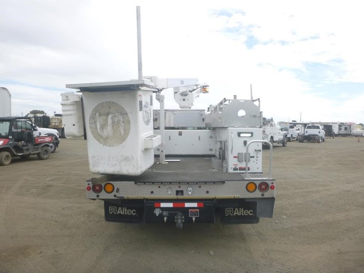 2022-ford-f450-image-7