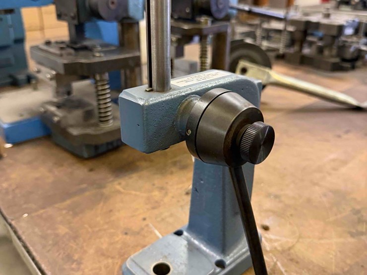 janesville-hand-press(3)-image-1