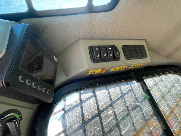 caterpillar-216b-image-37