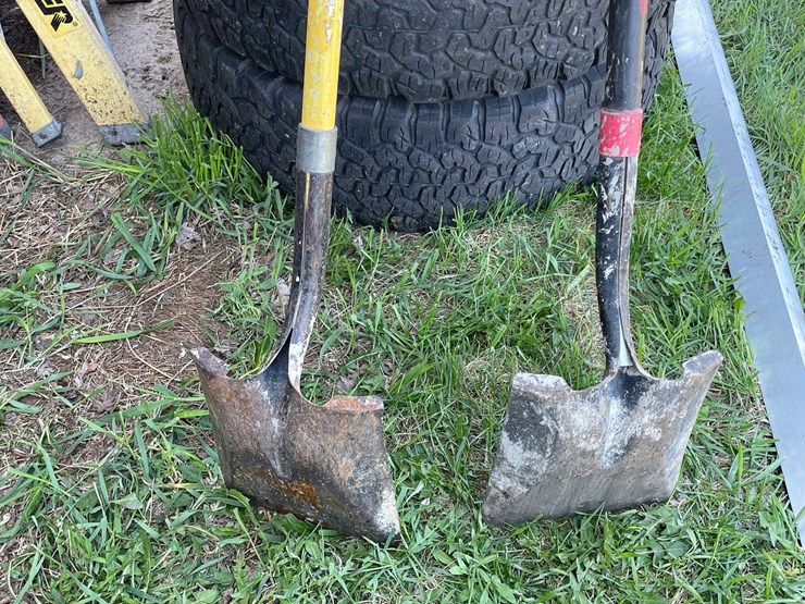 #7443-•-flat-shovels-image-6