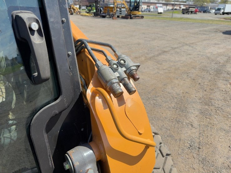 2013-case-sv250-image-11