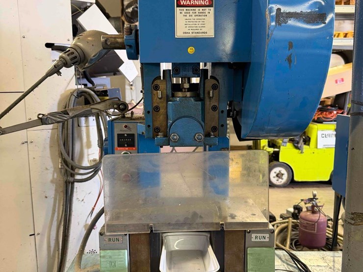 kenco-10-vertical-press-image-1