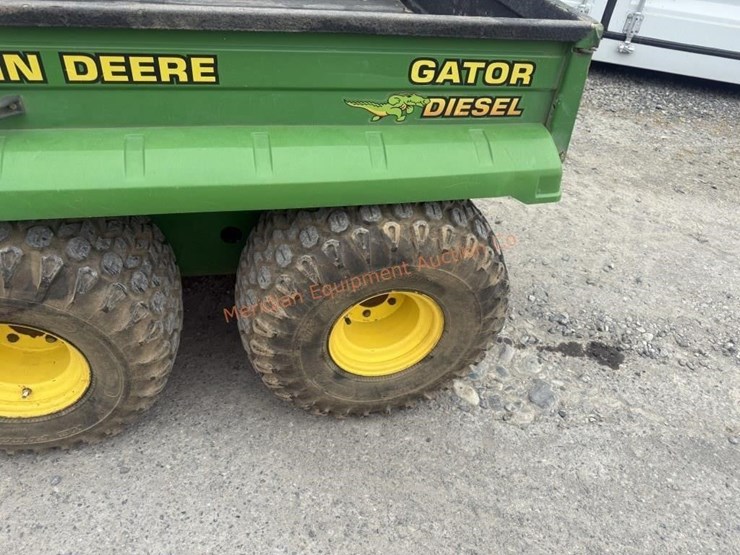 john-deere-gator-image-15