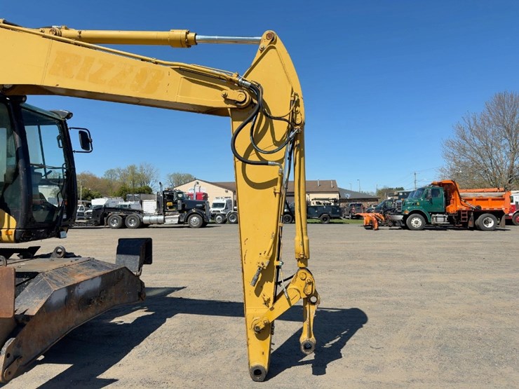 2003-caterpillar-m313c-image-8