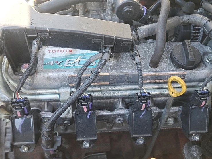 2020-toyota-8fgu25-image-17