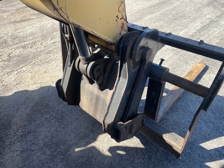 caterpillar-th350b-image-12