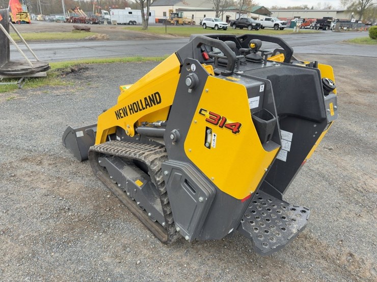 2025-new-holland-c314-image-3