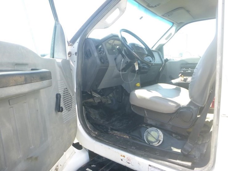 2015-ford-f750-image-11