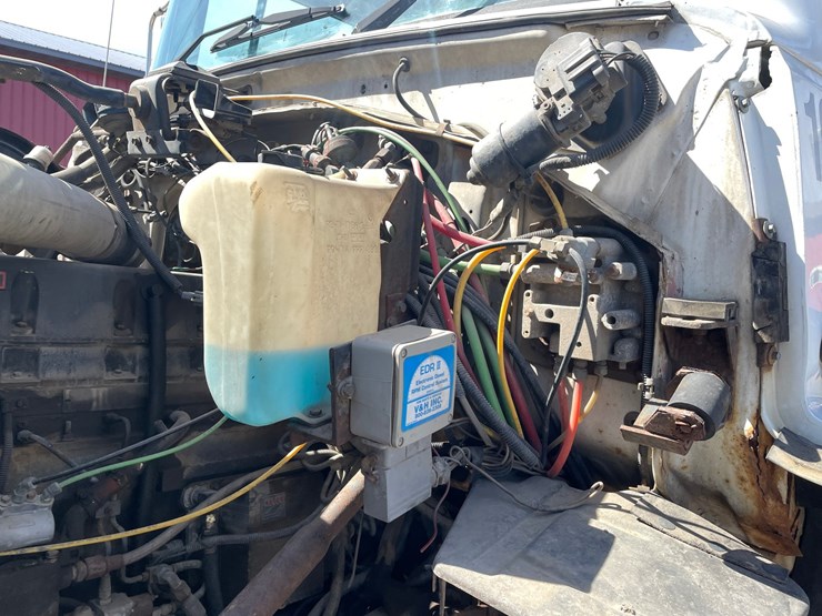 1996-cummins-m11-image-103