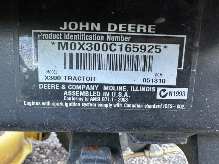 2010-john-deere-x300-image-12