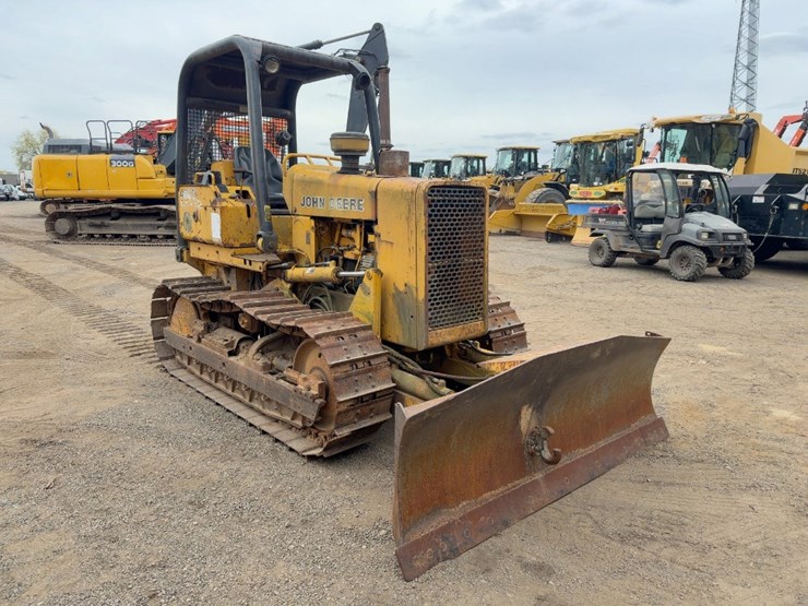 1984-deere-450d-image-7