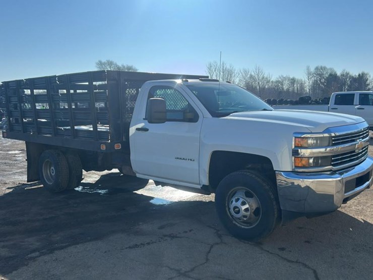 2017-chevrolet-silverado-3500hd-image-7