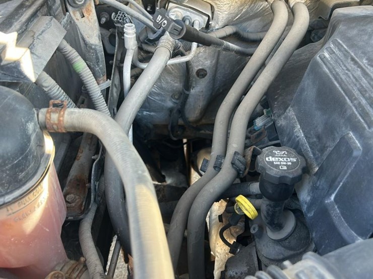 2017-chevrolet-silverado-3500hd-image-47