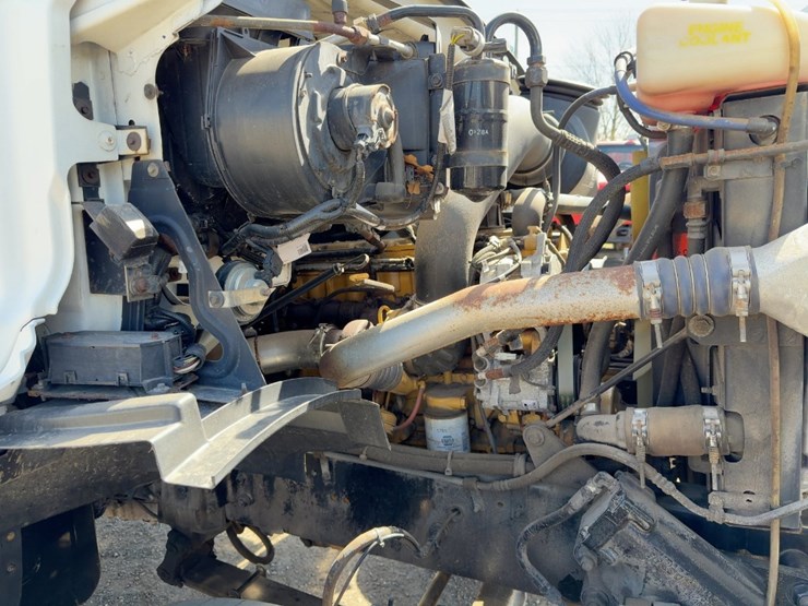 2001-caterpillar-3126-image-11