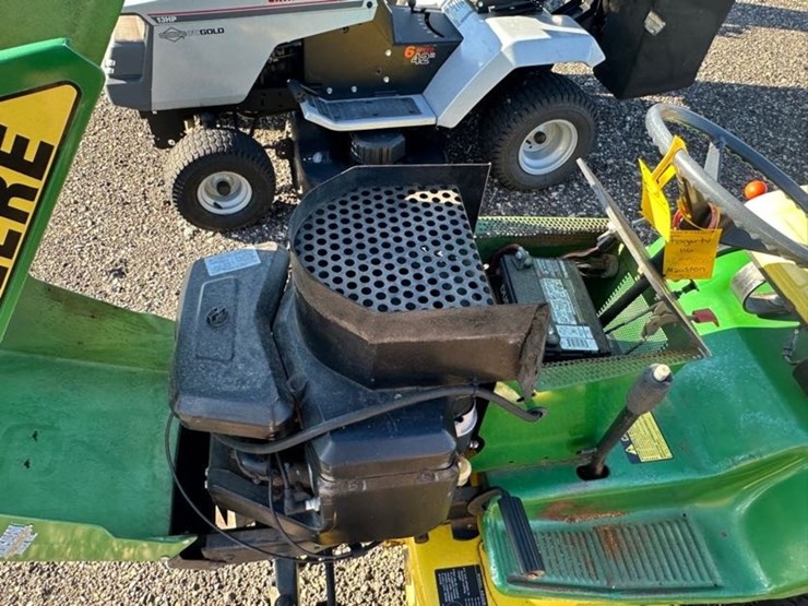 john-deere-116-image-10