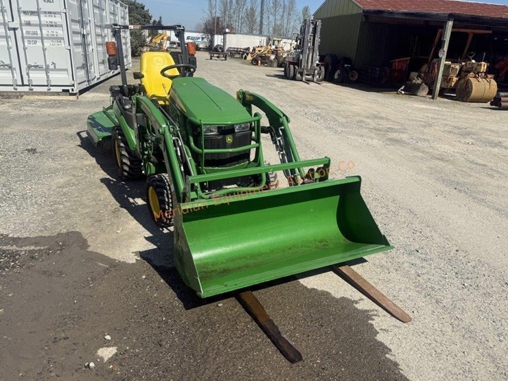 john-deere-1025r-image-9