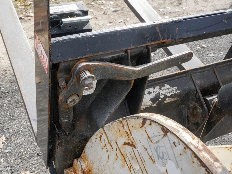 2014-bobcat-mt55-image-29