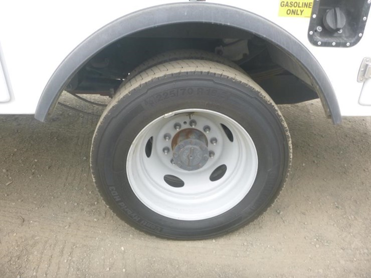 2022-ford-f450-image-28