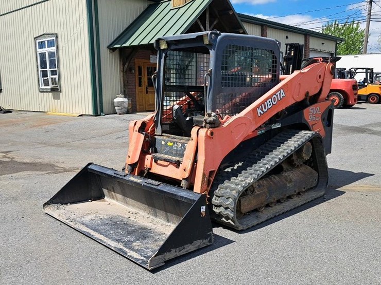 2019-kubota-svl95-2s-image-1