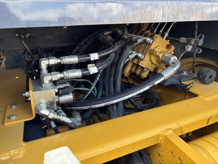 deere-210lep-image-25