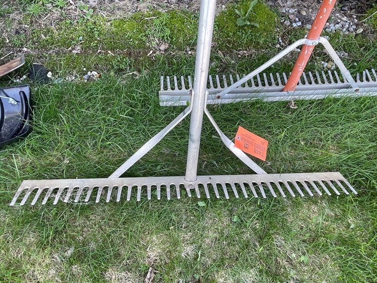 #7448-•-landscape-rakes-image-3