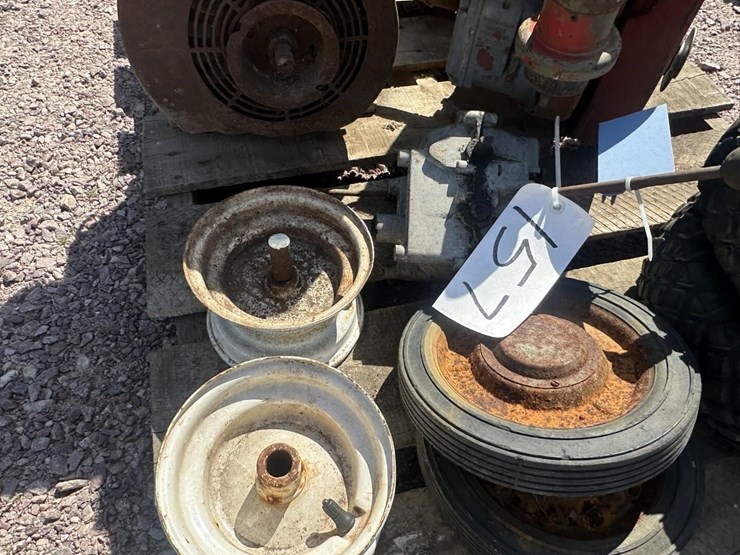 vintage-wheels-&-john-deere-transmission-image-3