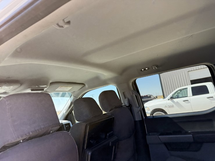 2023-ford-f250-image-22