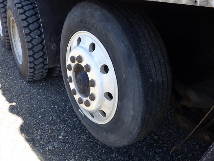 1999-kenworth-t800-image-45