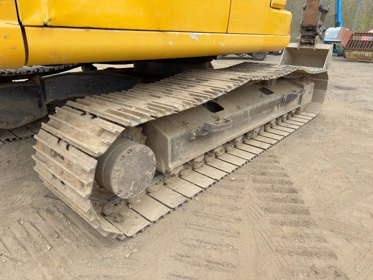 2016-deere-300g-lc-image-23