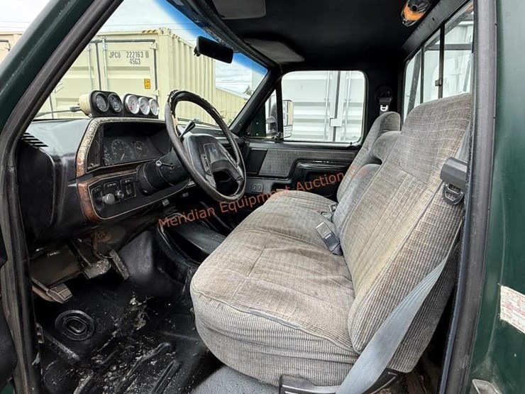 1989-ford-f350-xlt-lariat-image-29