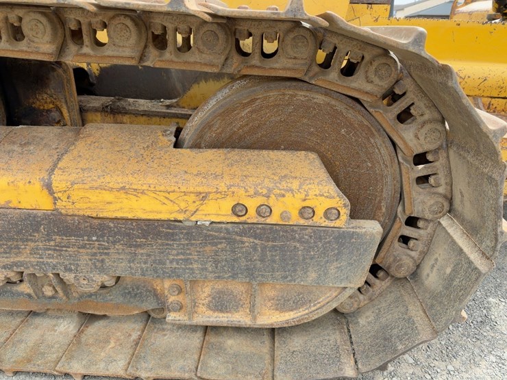 2002-deere-700h-xlt-image-16