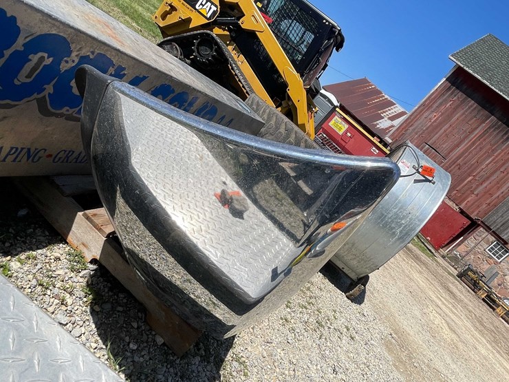 2018-ram-2500-tradesman-image-6