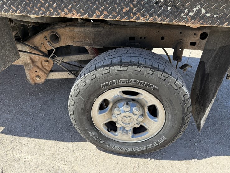 2014-ram-2500-tradesman-image-10