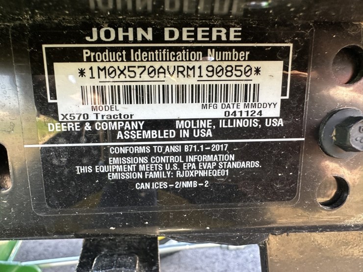 2024-john-deere-x570-image-12