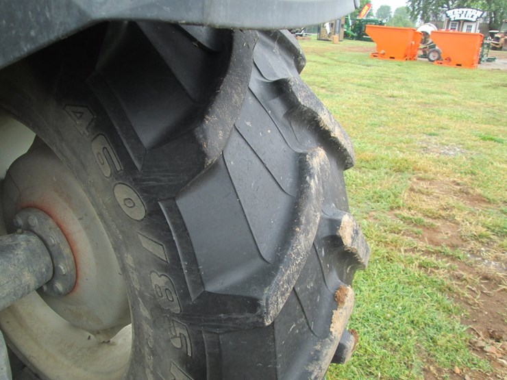 2018-massey-ferguson-4709-image-5