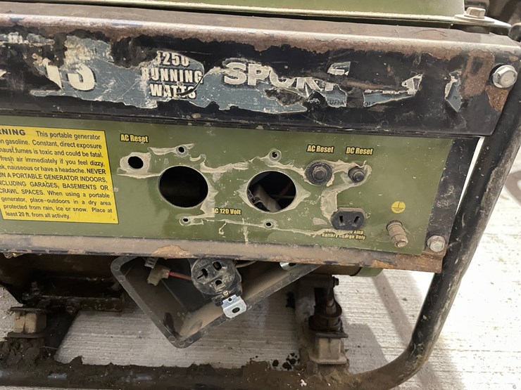 #5011-•-(2)-non-running-gas-powered-generators-image-6