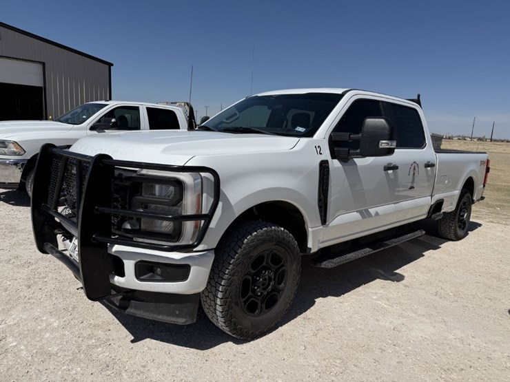 2023-ford-f250-image-1