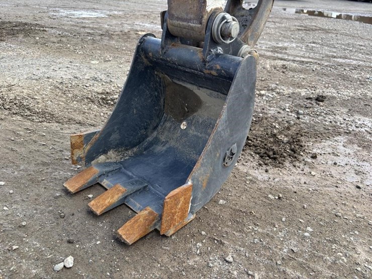 2020-bobcat-e20-image-10