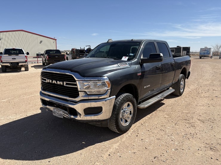 2020-dodge-2500-image-1