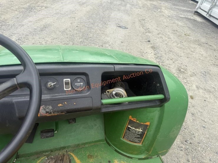 john-deere-gator-image-16