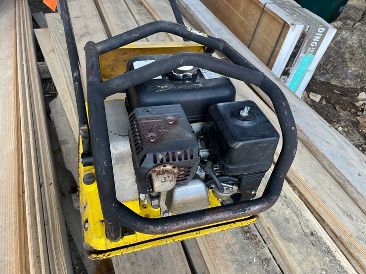 #7415-•-wacker-plate-compactor-image-4