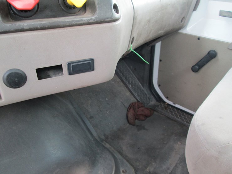 2007-sterling-at9500-image-37