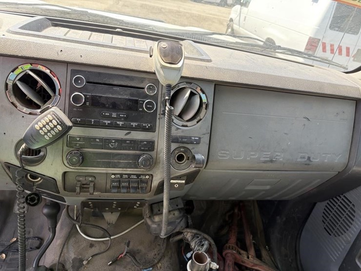 2012-ford-f450-image-17