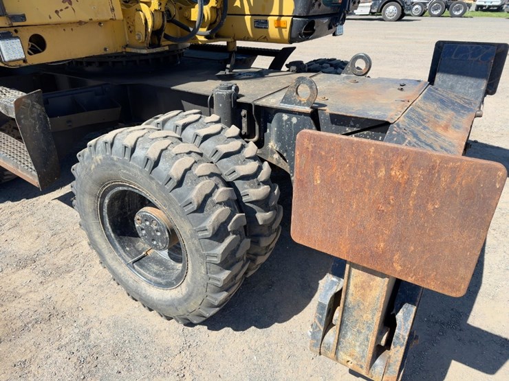 2003-caterpillar-m313c-image-14