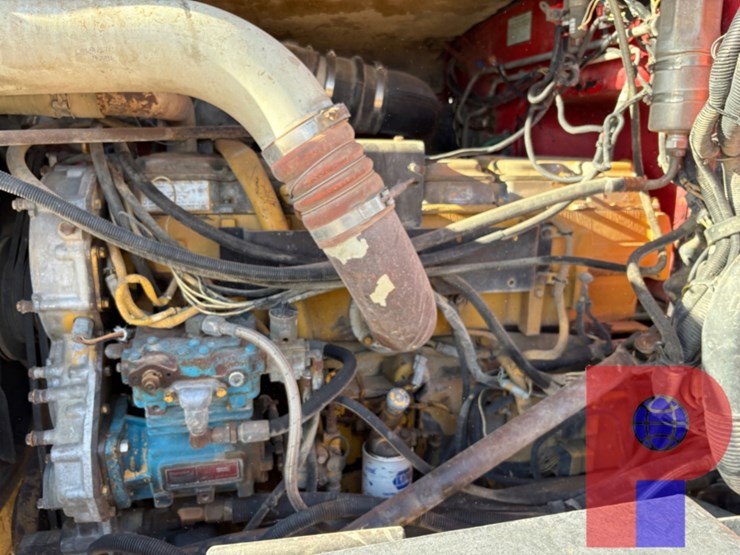 1998-peterbilt-357-image-11