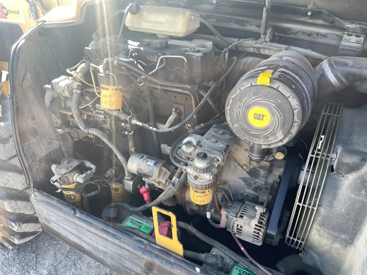 caterpillar-th350b-image-45