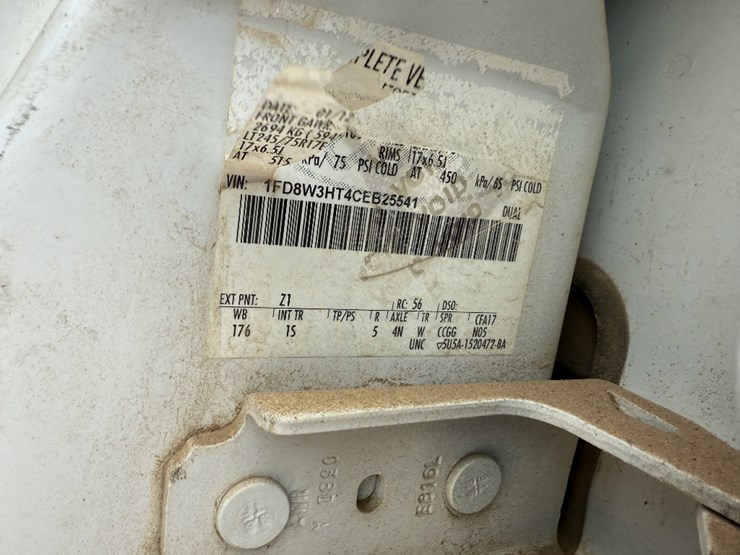 2012-ford-f350-xl-image-15