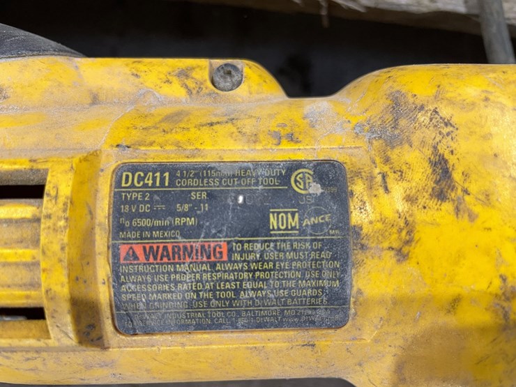 #5054-•-(3)-dewalt-power-tools-image-13