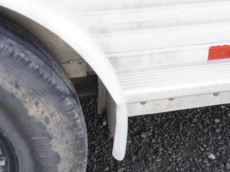 #142-•-1999-exiss-3-slant-aluminum-6-horse-capacity-trailer-image-82